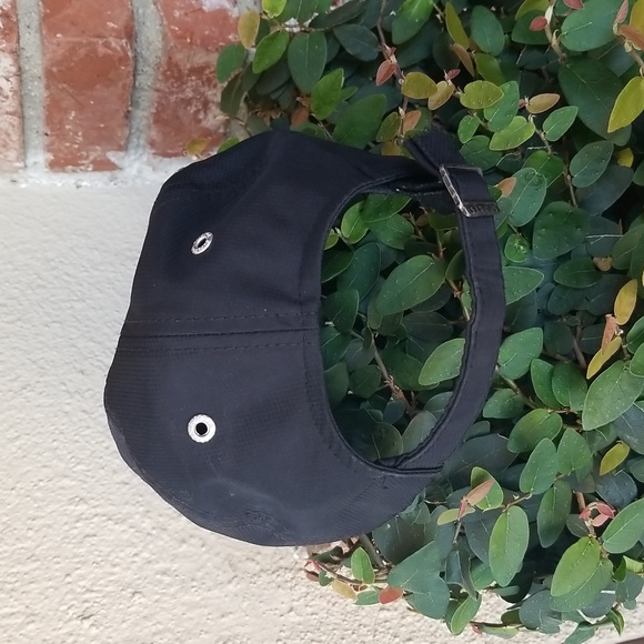 Nike Sports Hat - Picture 3 of 4